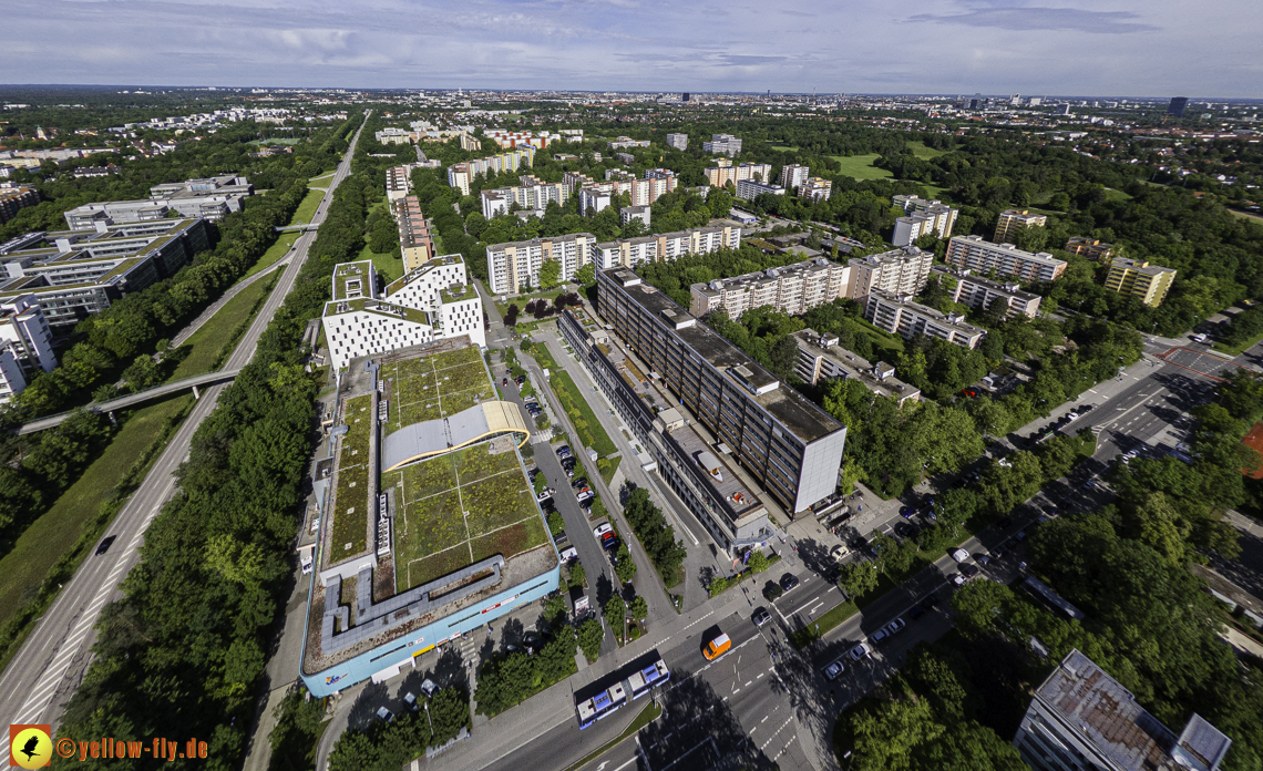 2024-05-30-plettzentrum - Baustelle im Plettzentrum zur Montessori-Schule Neuperlach