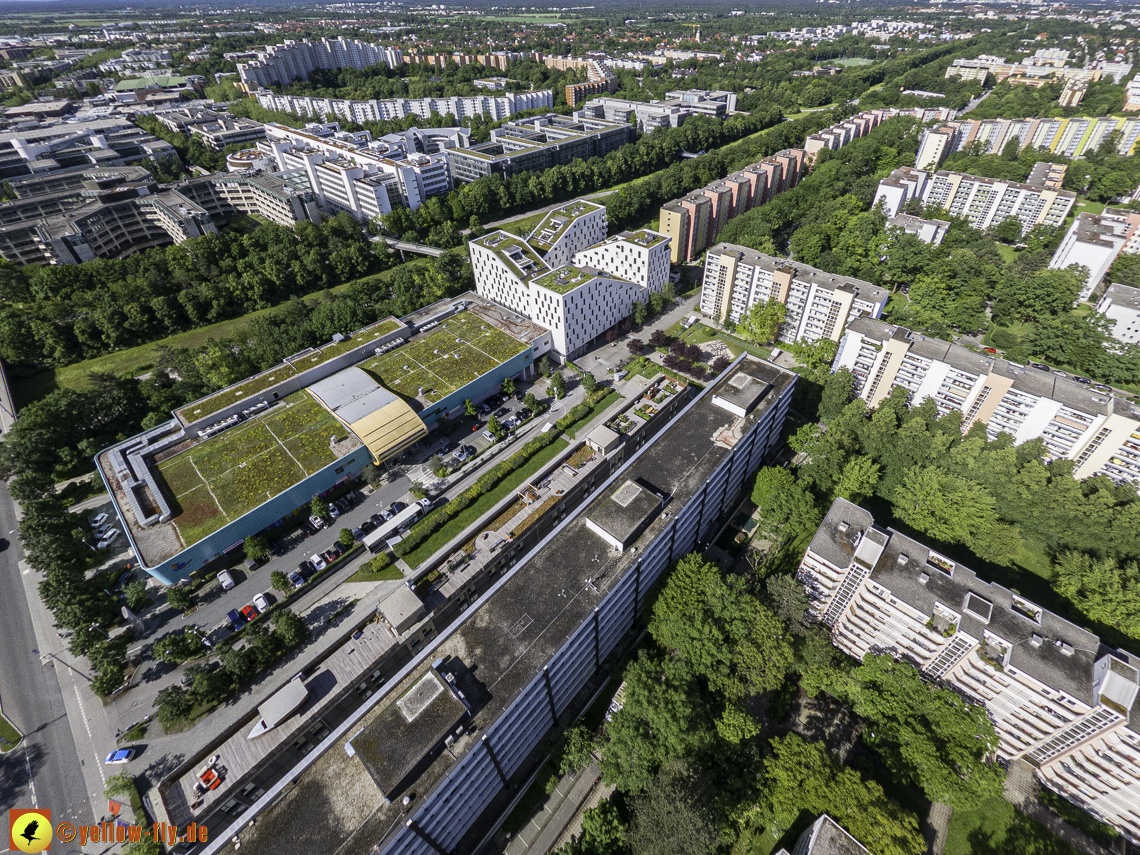2024-05-30-plettzentrum - Baustelle im Plettzentrum zur Montessori-Schule Neuperlach