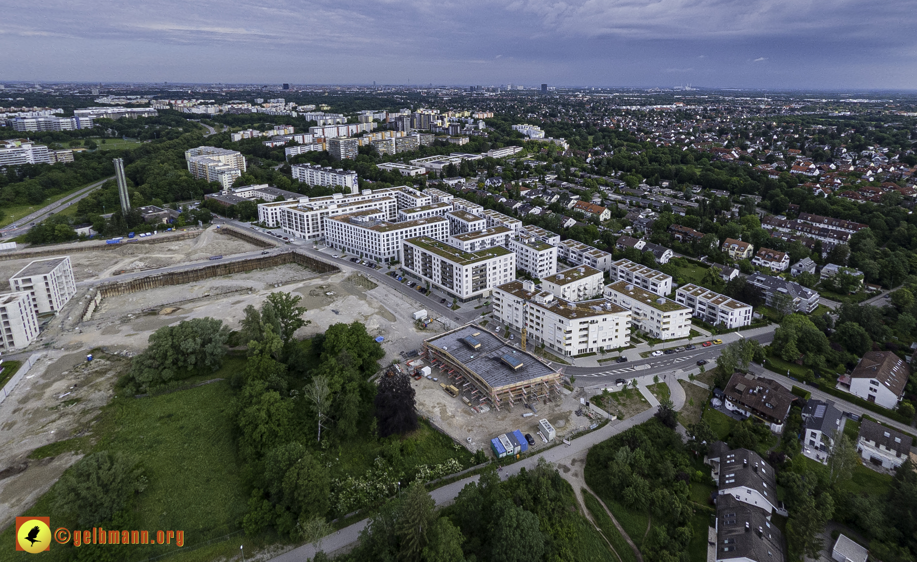 06.06.2024 - Luftbilder der Baustelle Alexisquartier und Pandion Verde in Neuperlach