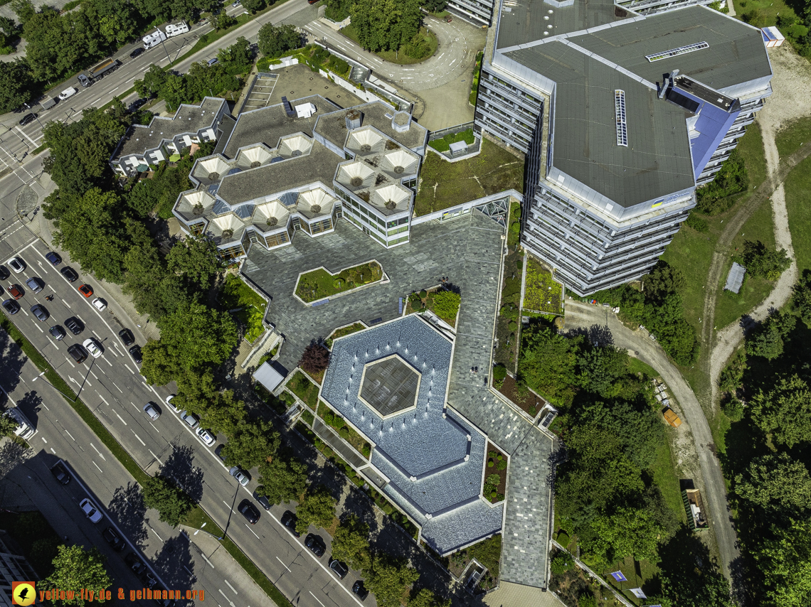 29.07.2024 - Brunnen vor der deutschen Rentenversicherung Bayern Süd in Neuperlach