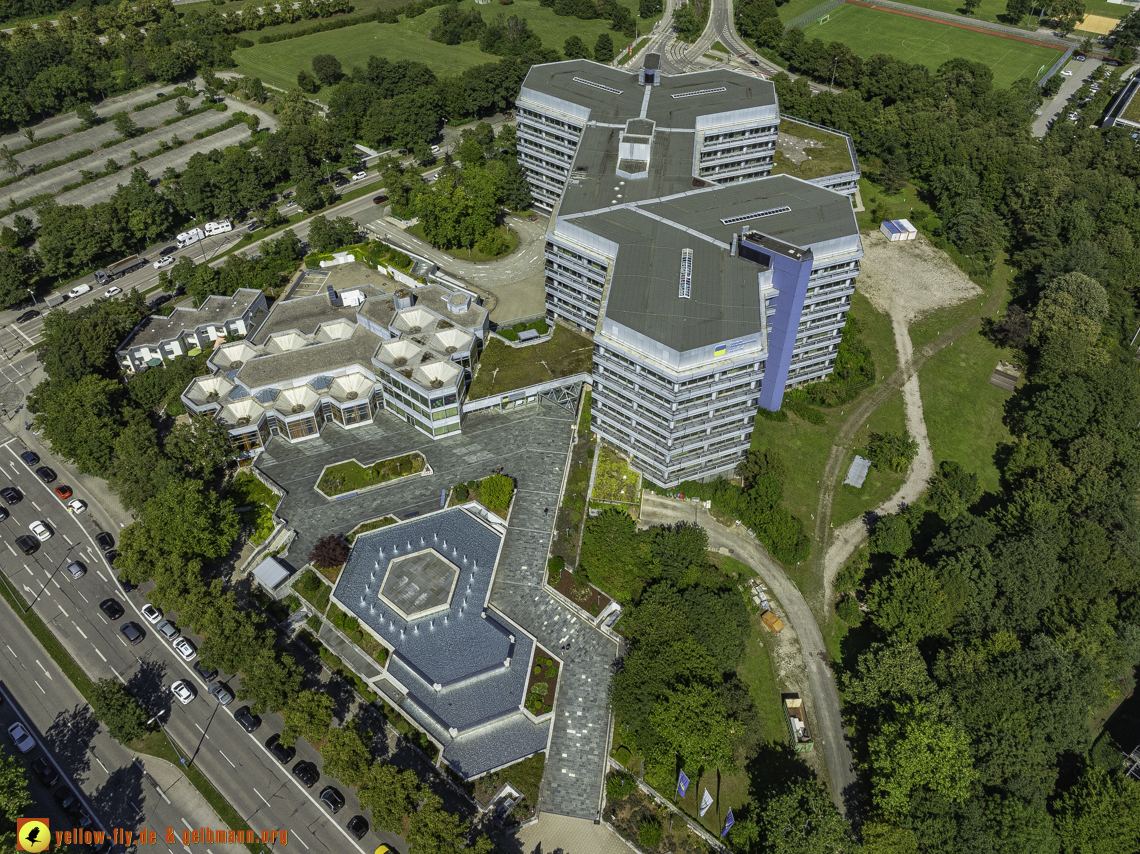 29.07.2024 - Brunnen vor der deutschen Rentenversicherung Bayern Süd in Neuperlach