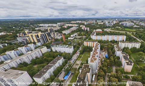 12.09.2024 - Dachbegehung mit der Münchner Wohnen am Karl-Marx-Ring 11-21 in Neuperlach