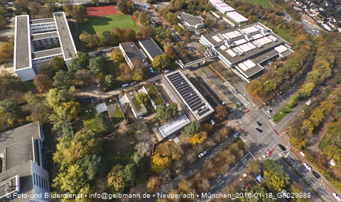 29:10:2014 - Abriss des alten Kindergartens an der Heinrich-Wieland-Straße in Neuperlach
