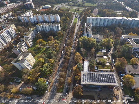 29:10:2014 - Abriss des alten Kindergartens an der Heinrich-Wieland-Straße in Neuperlach