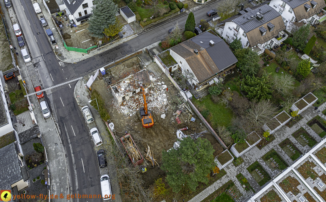 26.11.2024 - Abriss der Niederalmstraße 25 in Neuperlach