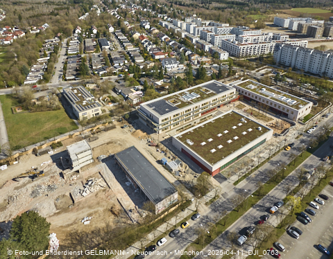 11.04.2025 - Baustelle zur Grundschule am Karl-Marx-Ring in Neuperlach