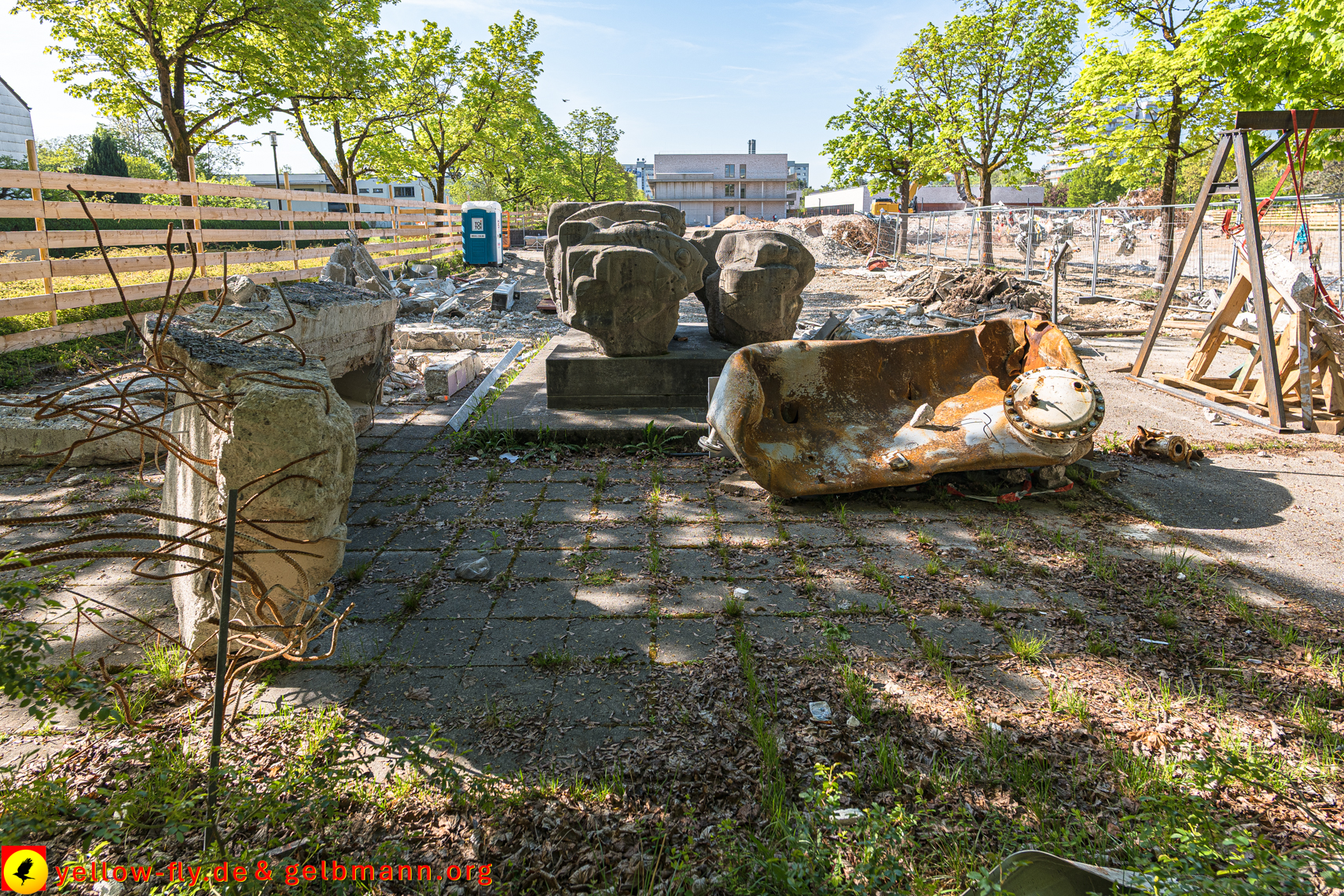 28.04.2025 - Abriss der Grundschule am Karl-Marx-Ring