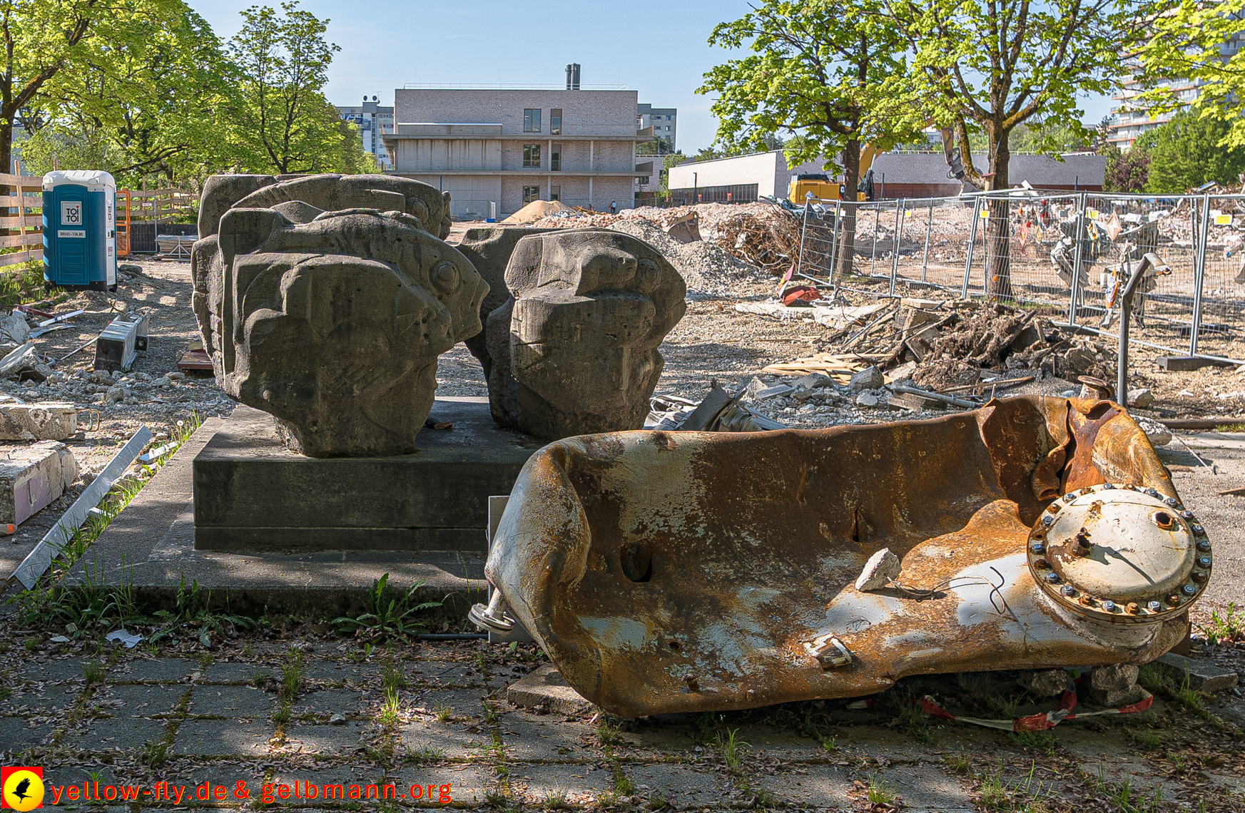 28.04.2025 - Abriss der Grundschule am Karl-Marx-Ring