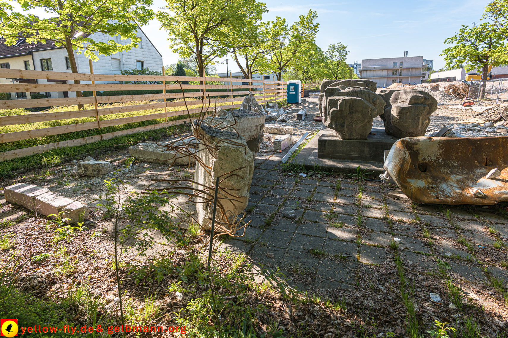 28.04.2025 - Abriss der Grundschule am Karl-Marx-Ring