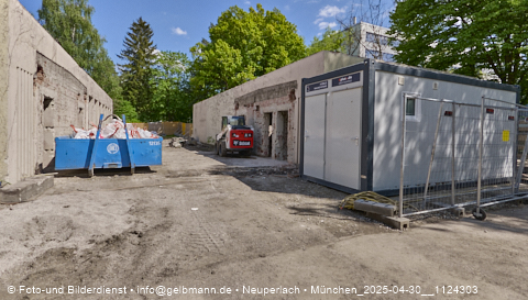 30.04.2025 - Abrissbaustelle Kindergarten an der Heinrich-Wieland-Strasse in Neuperlach