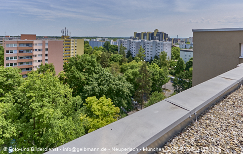 05.07.2025 - Dachbegehung mit der Münchner Wohnen am Karl-Marx-Ring 11-21 in Neuperlach