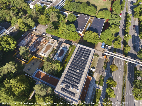 14.07.2025 - Abrissarbeiten des alten Kindergartens an der Heinrich-Wieland-Straße 3 in Neuperlach