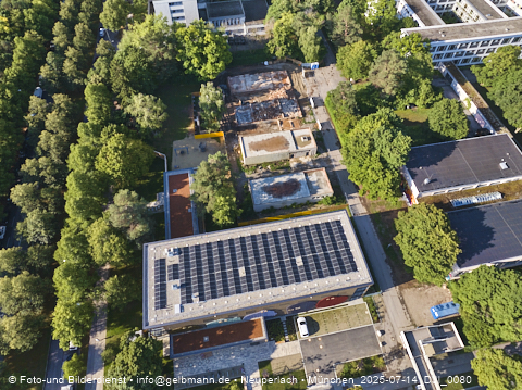 14.07.2025 - Abrissarbeiten des alten Kindergartens an der Heinrich-Wieland-Straße 3 in Neuperlach