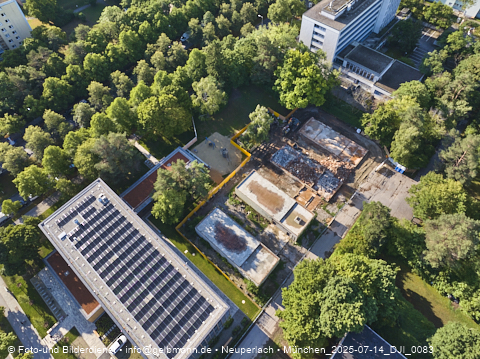 14.07.2025 - Abrissarbeiten des alten Kindergartens an der Heinrich-Wieland-Straße 3 in Neuperlach