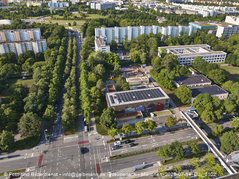 14.07.2025 - Abrissarbeiten des alten Kindergartens an der Heinrich-Wieland-Straße 3 in Neuperlach