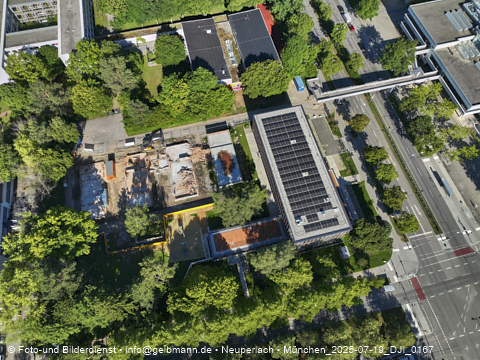 19.07.2022 - Abriss des alten Kindergartens an der Heinrich-Wieland-Straße in Neuperlach