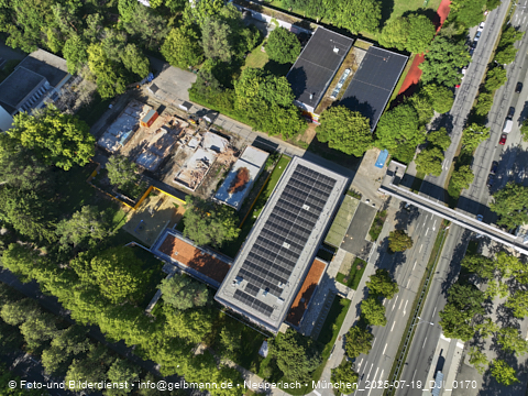 19.07.2022 - Abriss des alten Kindergartens an der Heinrich-Wieland-Straße in Neuperlach