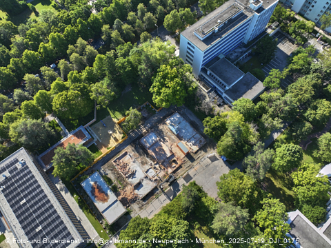 19.07.2022 - Abriss des alten Kindergartens an der Heinrich-Wieland-Straße in Neuperlach