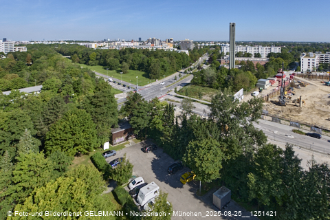 25.08.2025 - DEMOS-Baustelle und BayernHeim-Baustelle Alexiqauartier in Neuperlach