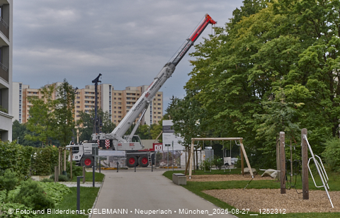 27.08.2025 - DEMOS-Baustelle und BayernHeim-Baustelle Alexiqauartier in Neuperlach
