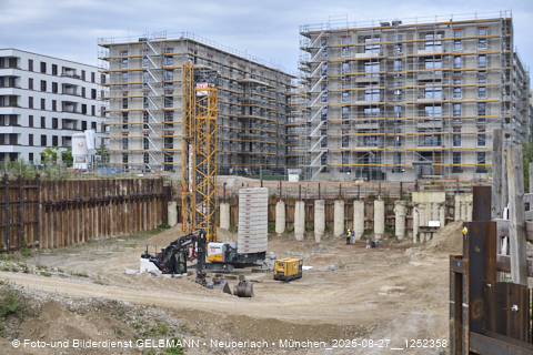 27.08.2025 - DEMOS-Baustelle und BayernHeim-Baustelle Alexiqauartier in Neuperlach
