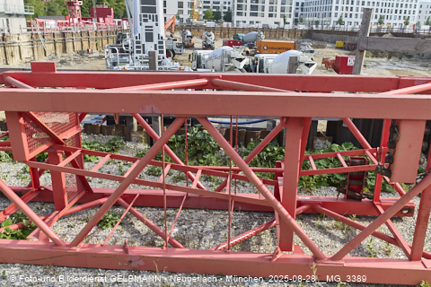 28.08.2025 - DEMOS-Baustelle und BayernHeim-Baustelle Alexiqauartier und BayernHeim in Neuperlach