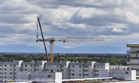 29.08.2025 - DEMOS-Baustelle und BayernHeim-Baustelle Alexiqauartier und BayernHeim in Neuperlach