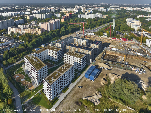 02.10.2025 - Baustelle BayernHeim und DEMOS im Alexisquartier
