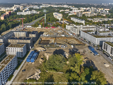02.10.2025 - Baustelle BayernHeim und DEMOS im Alexisquartier