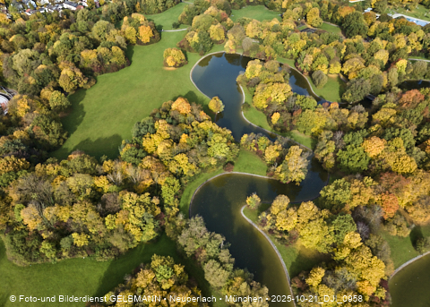 21.10.2025 - der Ostpark mit See und Biergarten im Herbst 2025