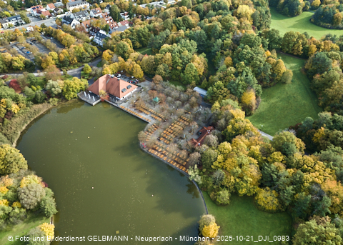21.10.2025 - der Ostpark mit See und Biergarten im Herbst 2025