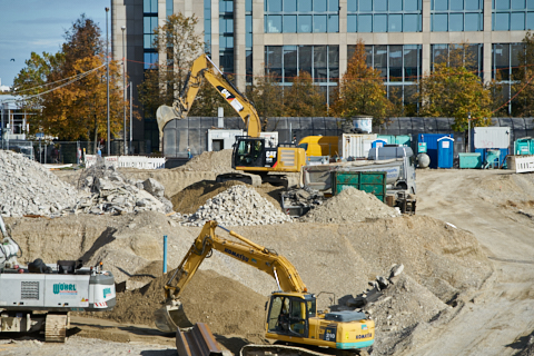 17.10.2019 - Die Baugrube am Perlach-Plaza wird immer tiefer