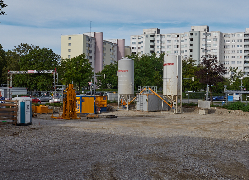 14.08.2019 - Die Aufstockungsarbeiten am OMGR beginnen