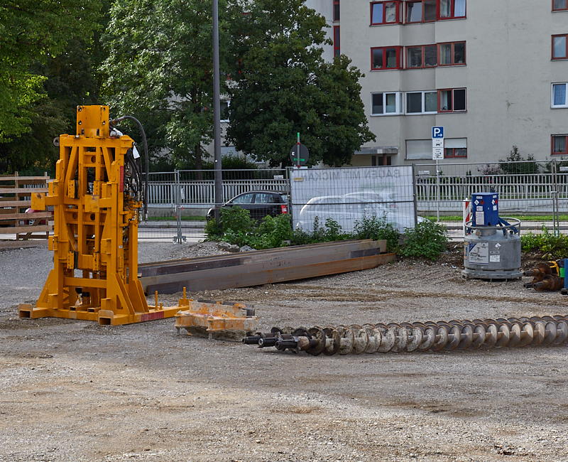 14.08.2019 - Die Aufstockungsarbeiten am OMGR beginnen