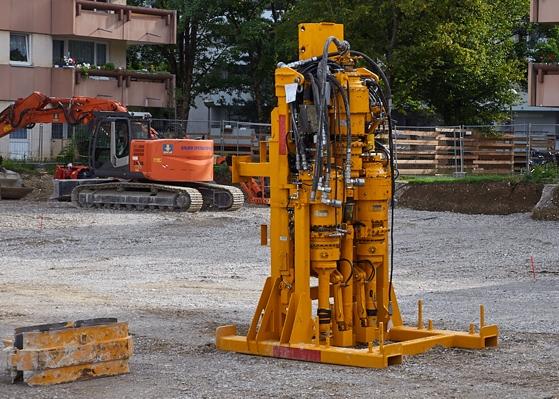 14.08.2019 - Die Aufstockungsarbeiten am OMGR beginnen