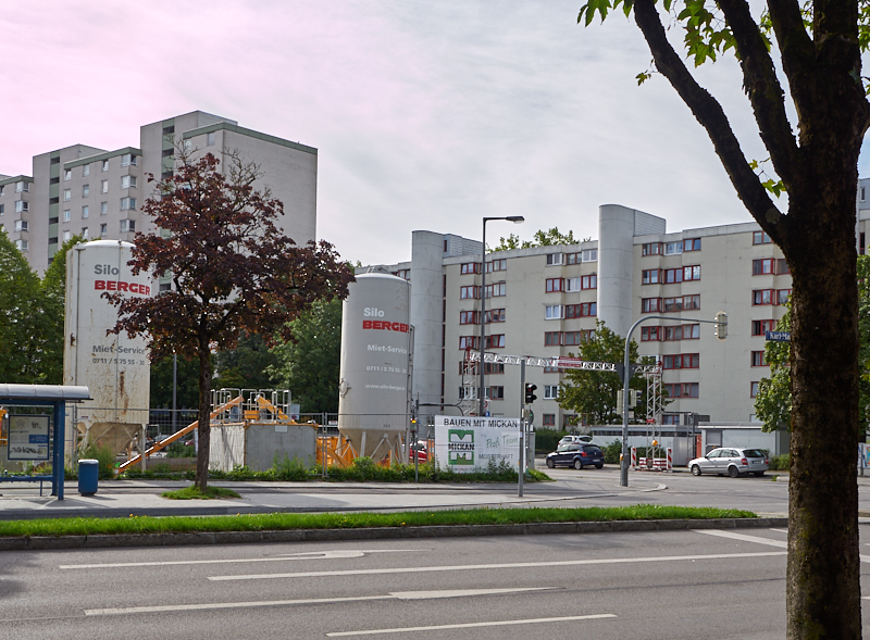 14.08.2019 - Die Aufstockungsarbeiten am OMGR beginnen