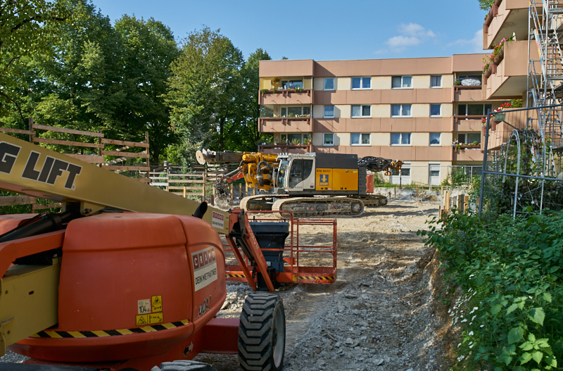 30.08.2019 - Die Spundwände sind vorerst gebohrt