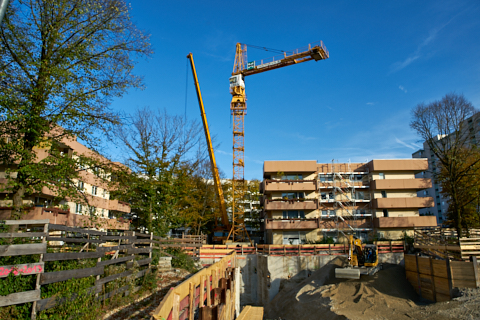 23.10.2019 - Ein Kran für den Oskar-Maria-Graf-Ring