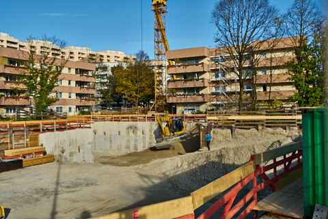 23.10.2019 - Ein Kran für den Oskar-Maria-Graf-Ring