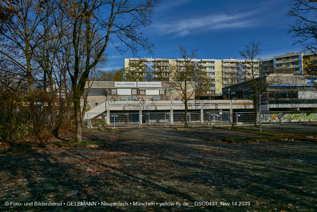14.11.2019 - Das Quiddezentrum kurz vor dem Abriss in Neuperlach