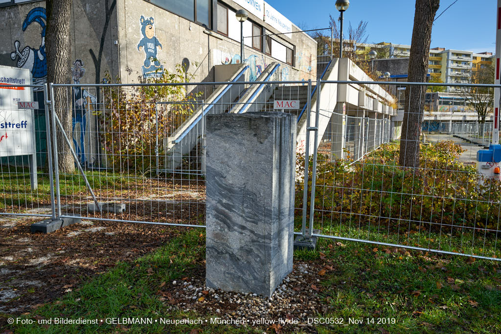 14.11.2019 - Das Quiddezentrum kurz vor dem Abriss in Neuperlach