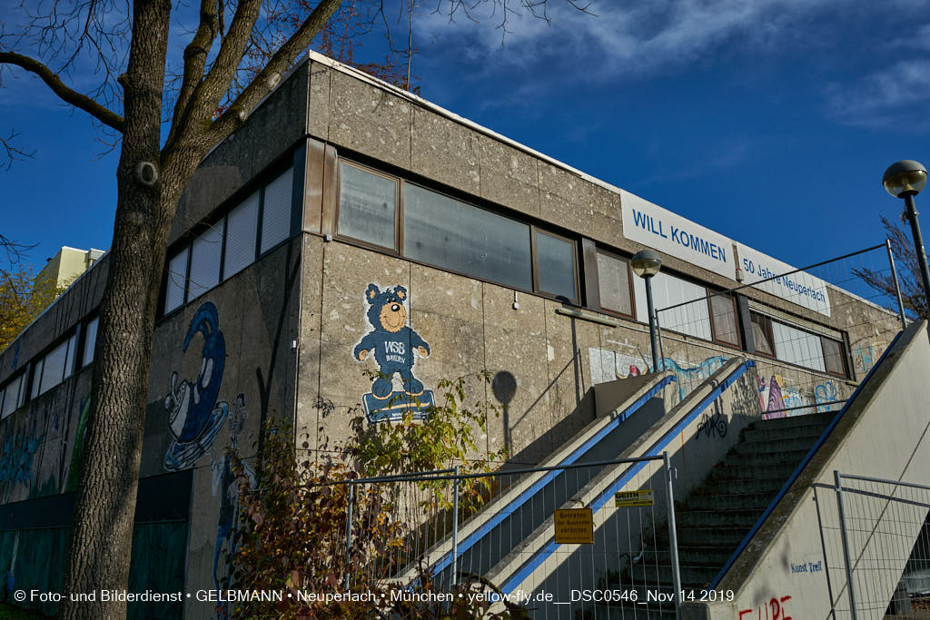 14.11.2019 - Das Quiddezentrum kurz vor dem Abriss in Neuperlach