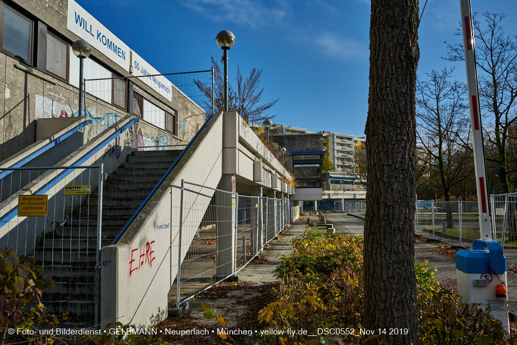 14.11.2019 - Das Quiddezentrum kurz vor dem Abriss in Neuperlach