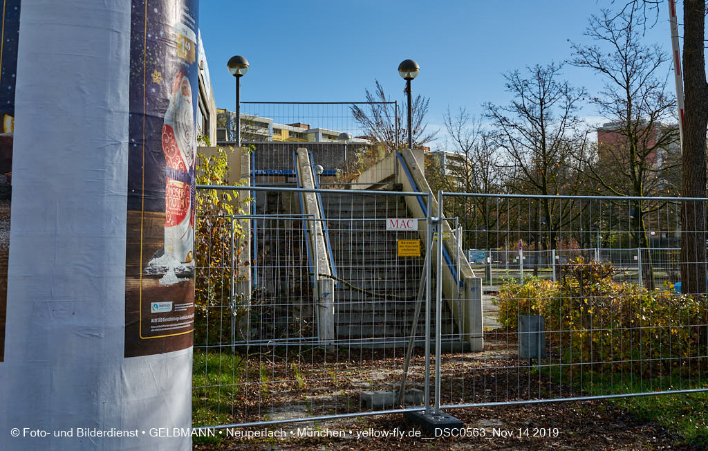 14.11.2019 - Das Quiddezentrum kurz vor dem Abriss in Neuperlach
