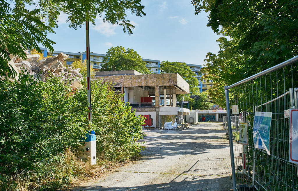 24.09.2021 - Abrissbegin des Quiddezentrums in Neuperlach