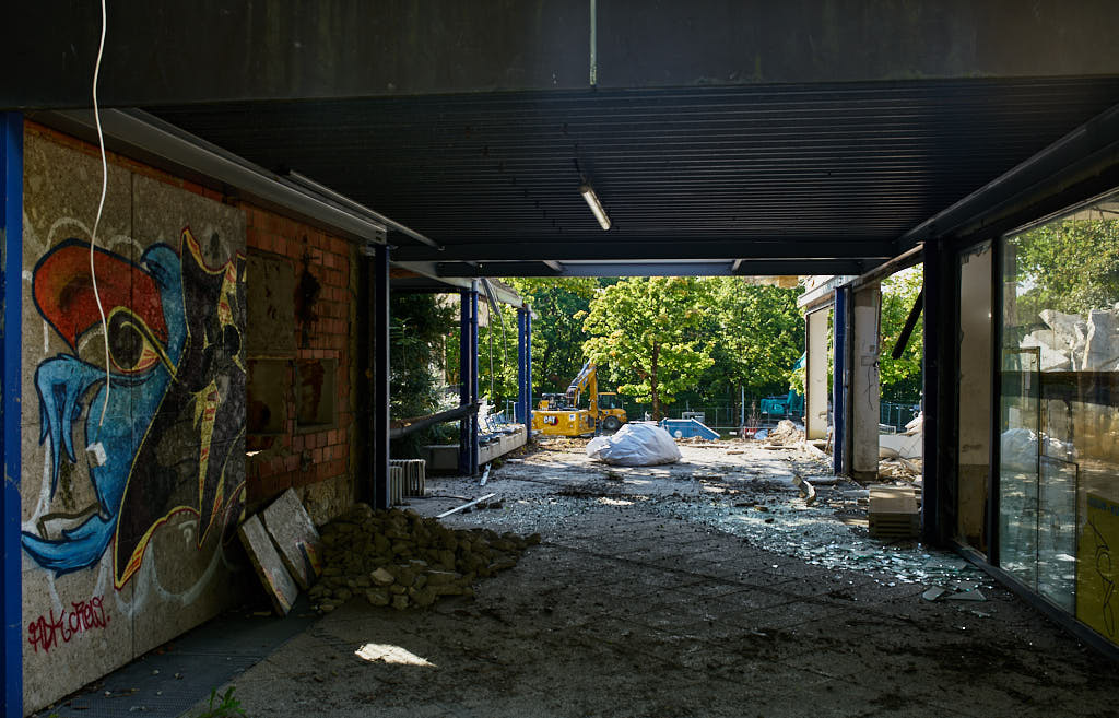 24.09.2021 - Abrissbegin des Quiddezentrums in Neuperlach