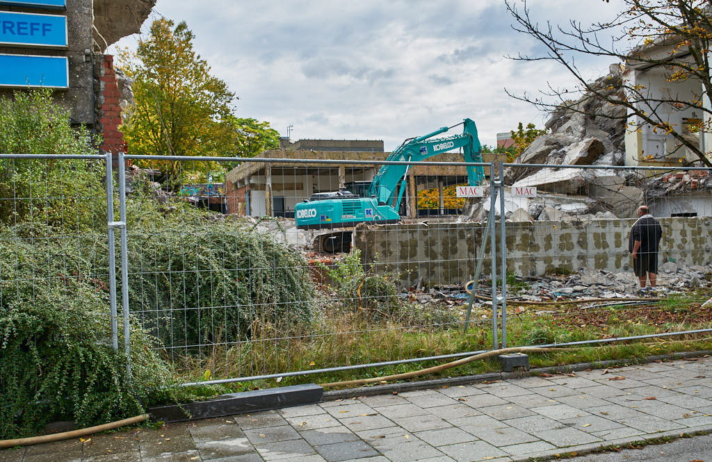 29.09.2021 - Abrissbegin des Quiddezentrums in Neuperlach