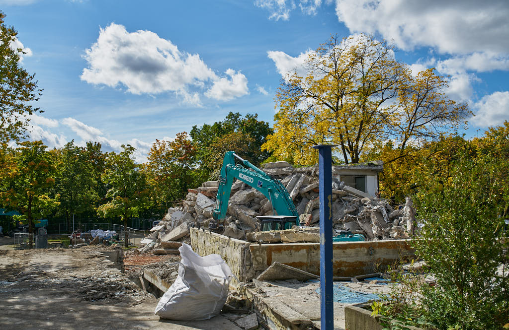 30.09.2021 - Abrissbegin des Quiddezentrums in Neuperlach