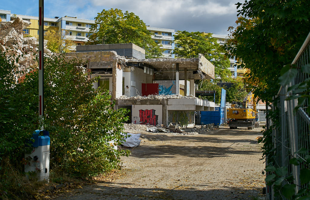 30.09.2021 - Abrissbegin des Quiddezentrums in Neuperlach