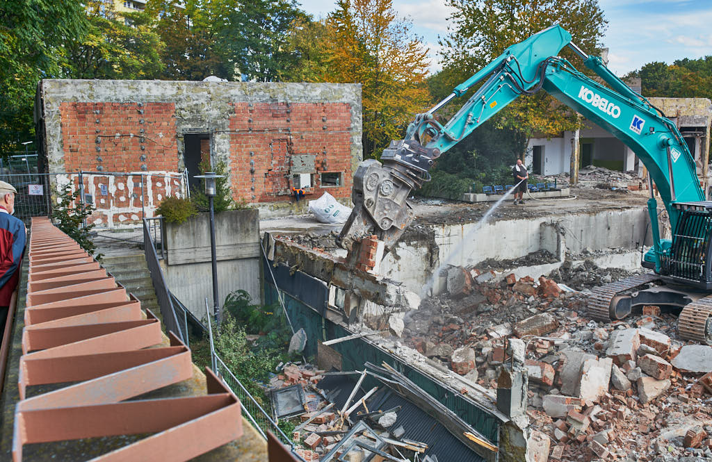 30.09.2021 - Abrissbegin des Quiddezentrums in Neuperlach